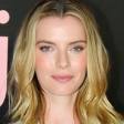 Betty Gilpin